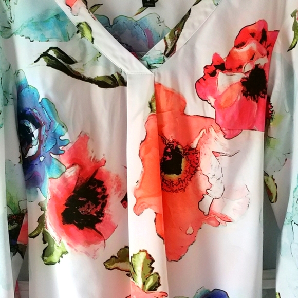 🌺  Worthington Silky "Georgia O'Keeffe"-style Flowy & Flowery Tunic Top 🌺 - Picture 2 of 7